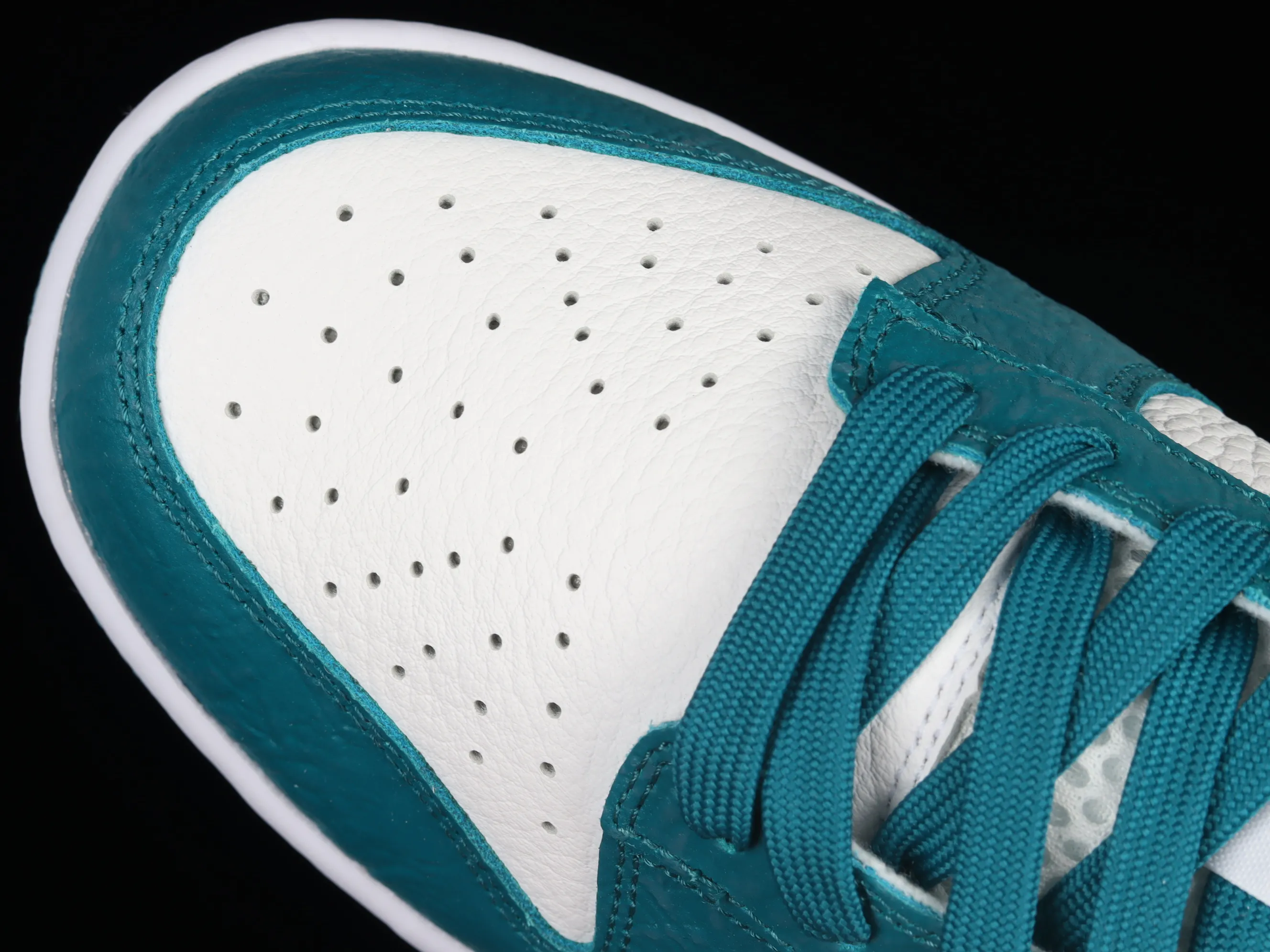 All Categories Nk SB Dunk Series Nk SB Dunk Low Low-top sneakers F version Nk Dunk Low "Ocean" Blue Ocean SB smashed backboard fashion casual sneakers DV3029-100
